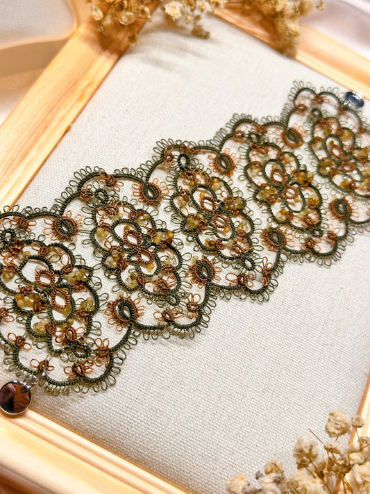 Luxury Green Garnet Lace Bracelet - Handcrafted Beaded Jewelry with Magnetic Clasp