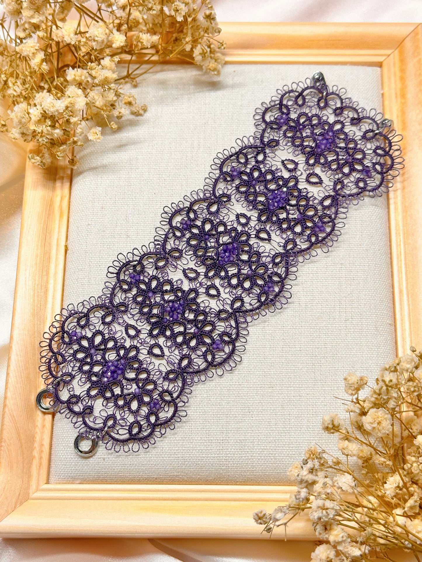 Grapevine Lace Bracelet with Glass Beads and Stainless Steel Clasp