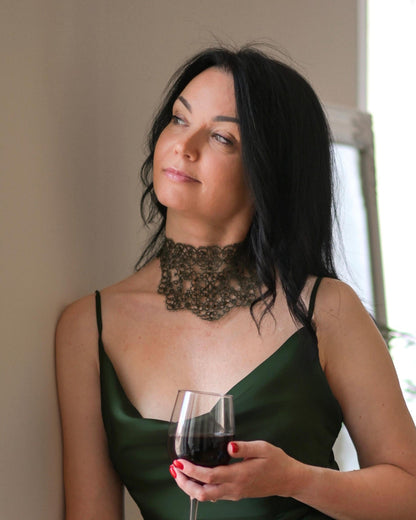 Elegant Handcrafted Tatted Lace Necklace with Glass Beads – 925 Silver Clasp